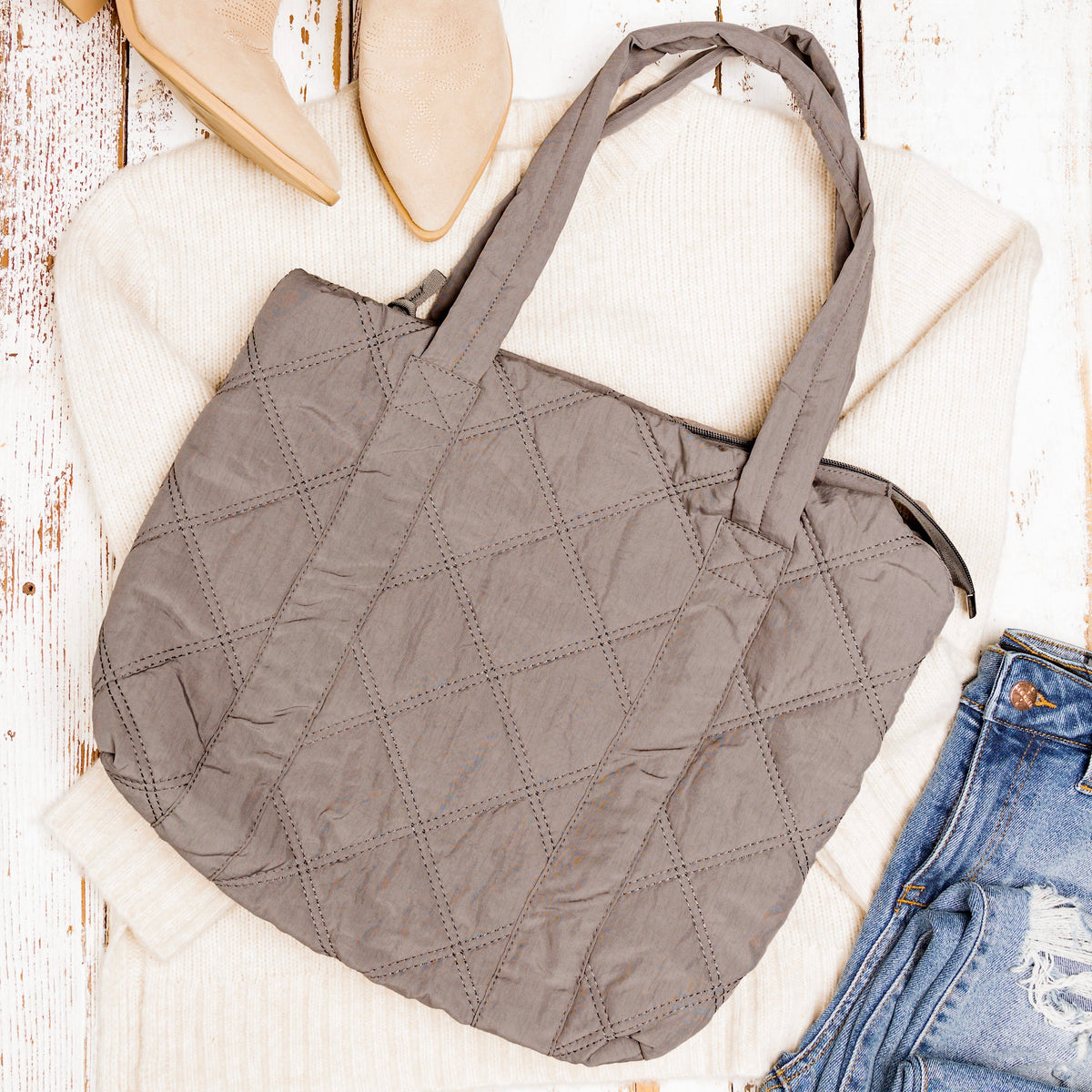 Women's Quilted Tote Bag – Lightweight Everyday Shoulder Bag