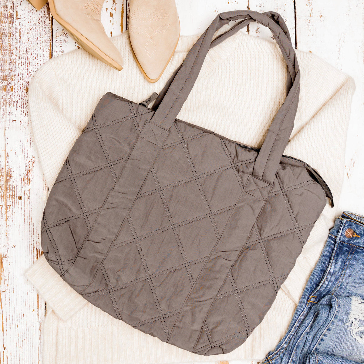 Women's Quilted Tote Bag – Lightweight Everyday Shoulder Bag