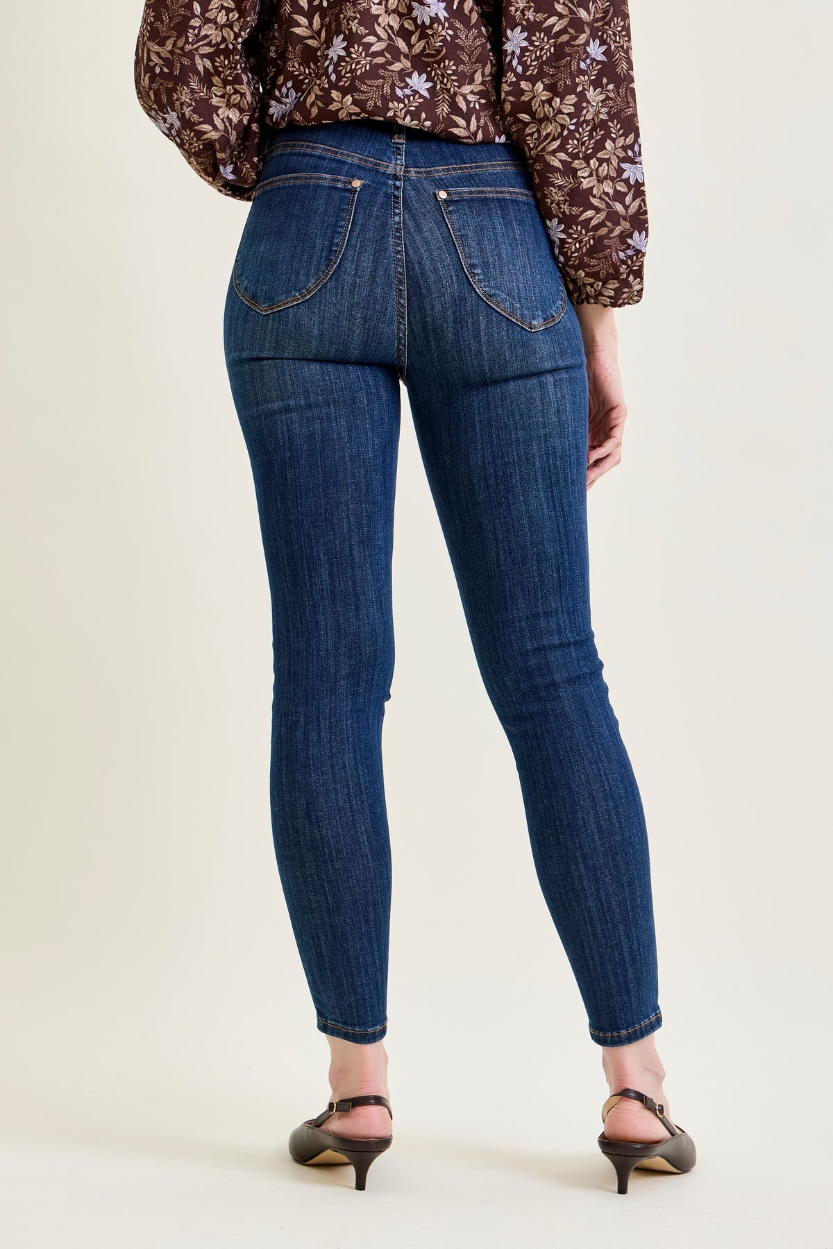 Judy Blue Pull-On Classic Skinny Jeans
